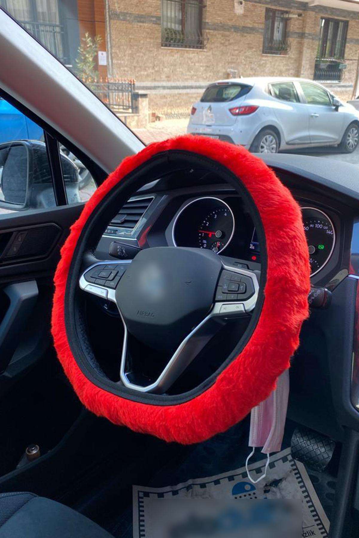 Kırmızı Peluş Direksiyon Kılıfı