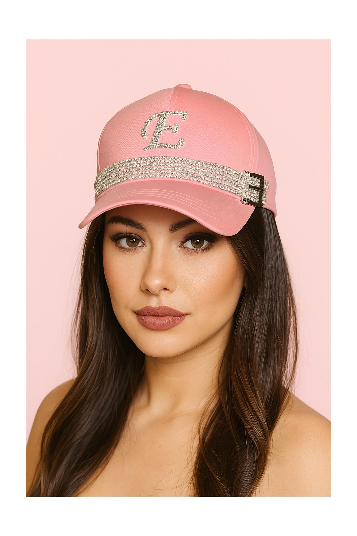 Pembe Renk Gümüş Taşlı ve Taşlı Harfli Şapka (İstediğiniz harfi Mesaj Atınız)