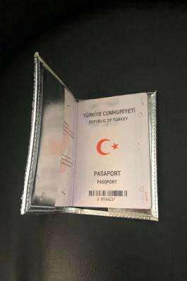 Gümüş Taşlı Parlak Pasaport Kılıfı