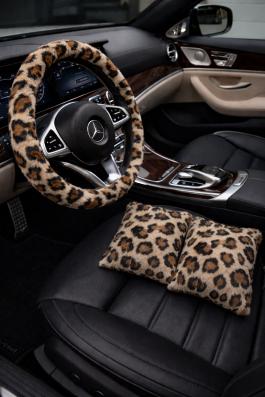 Leopar peluş Direksiyon kılıfı ve 2 Yastık minder