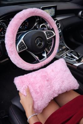 Pembe peluş direksiyon seti 1 adet yastık ve 1 adet direksiyon
